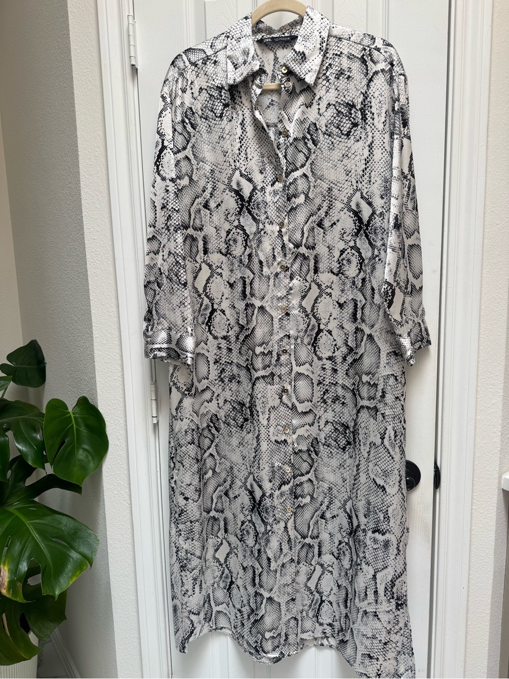 Zara Black & White Snake Print Shirt Dress